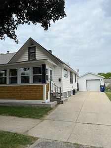 3320 Lindermann AVENUE, Racine, WI, 53405