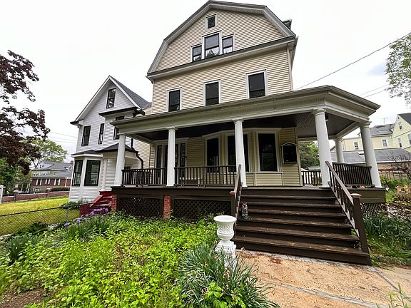 5th image of 143 Forest Ave Floor 3