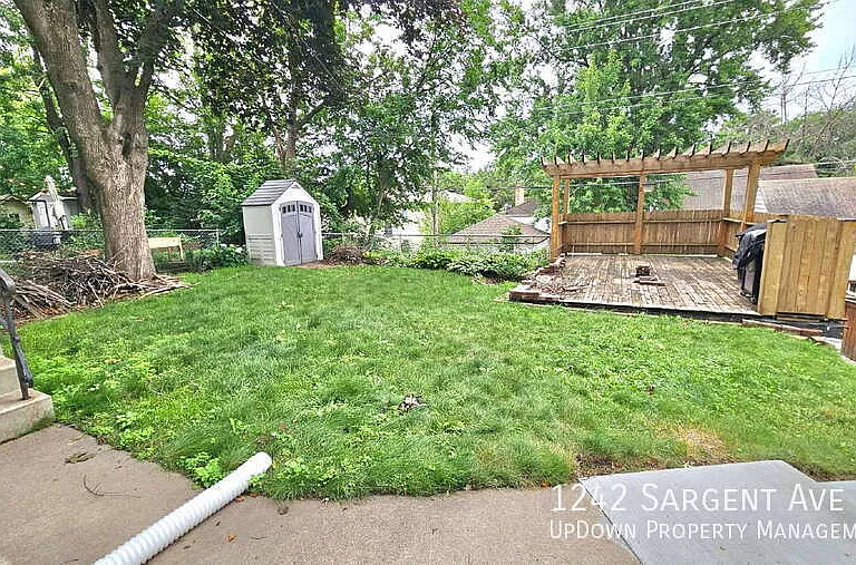 1242 Sargent Ave — Photo 2