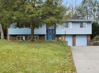 1517 King John Dr, Pittsburgh, PA 15237