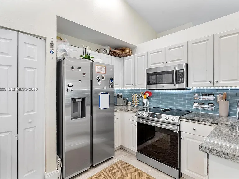 1516 Zenith Way — Photo 19