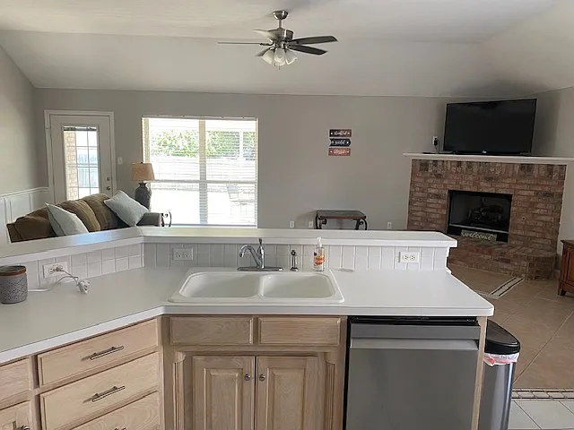 3781 Regency Cir — Photo 11