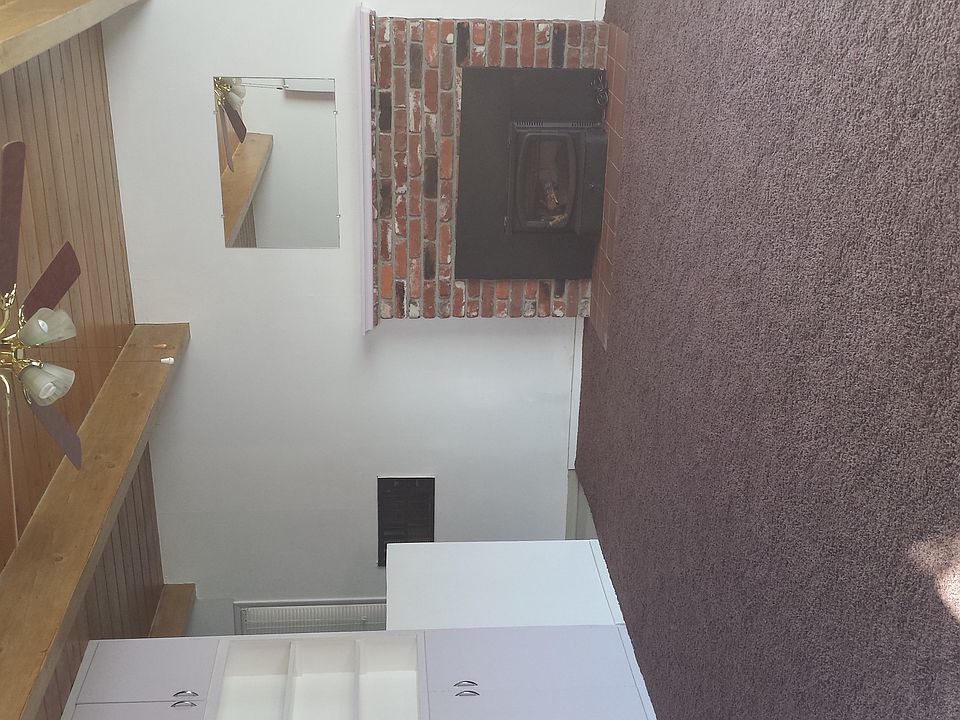 2nd image of 903 Alpha Rd