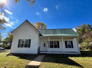 410 SW Atlantic St, Tullahoma, TN 37388