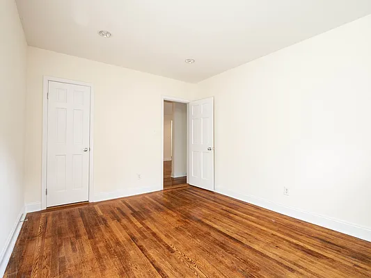 Rented by City Connections Realty | media 20