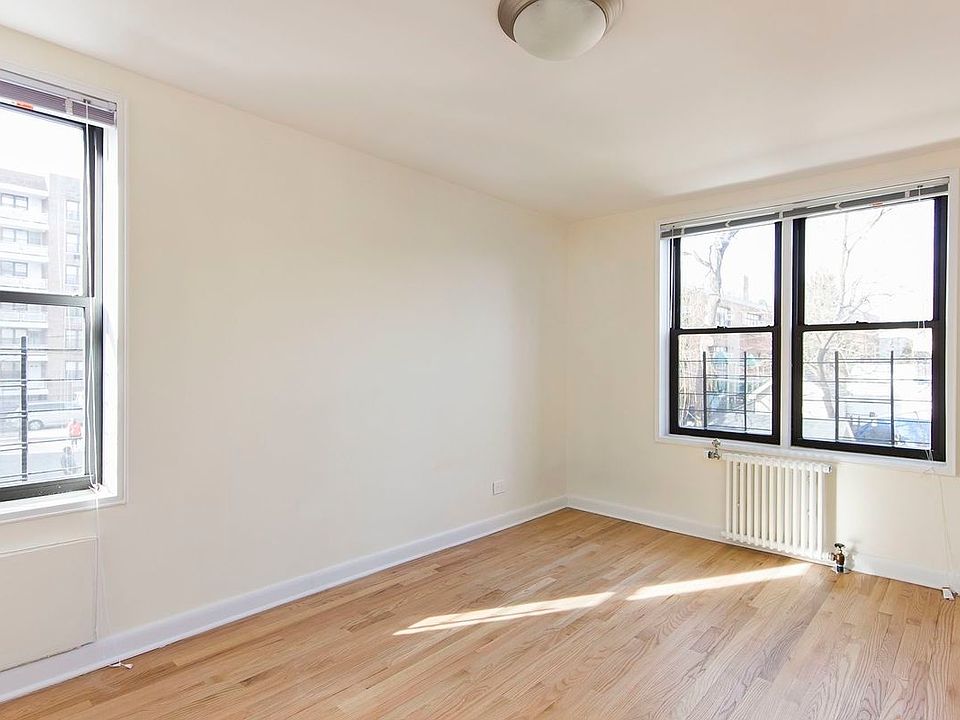 2nd image of 4850 38th St APT 2B