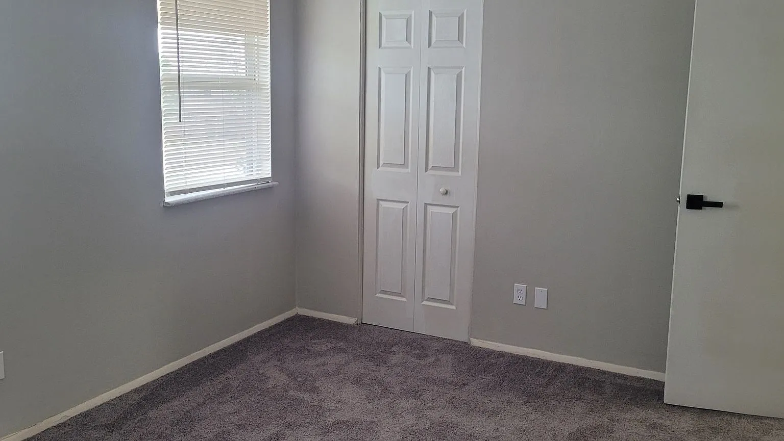 3230 Town and Country Apartments — Photo 3