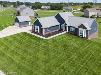 1303 Cedar Meadows Dr, White Lake, MI, 48383