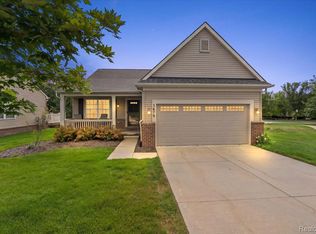 3679 W Madison Ave, Orion, MI 48359