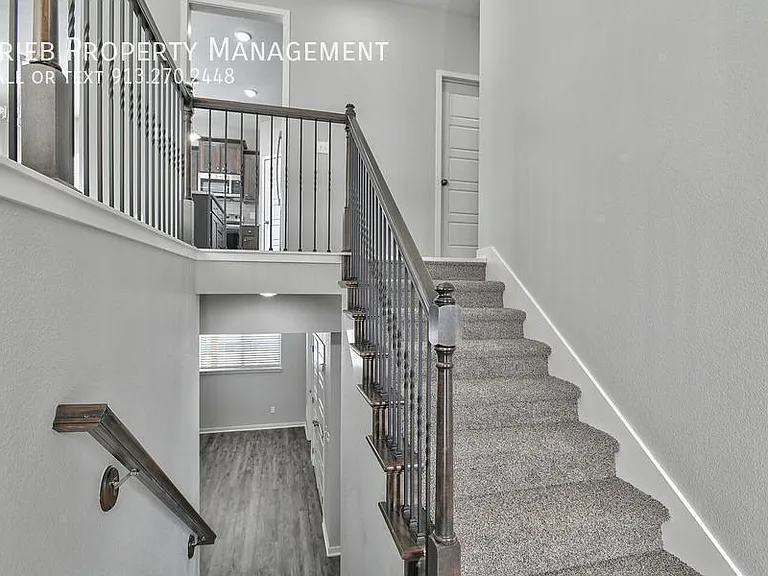 31437 W 171st St — Photo 11