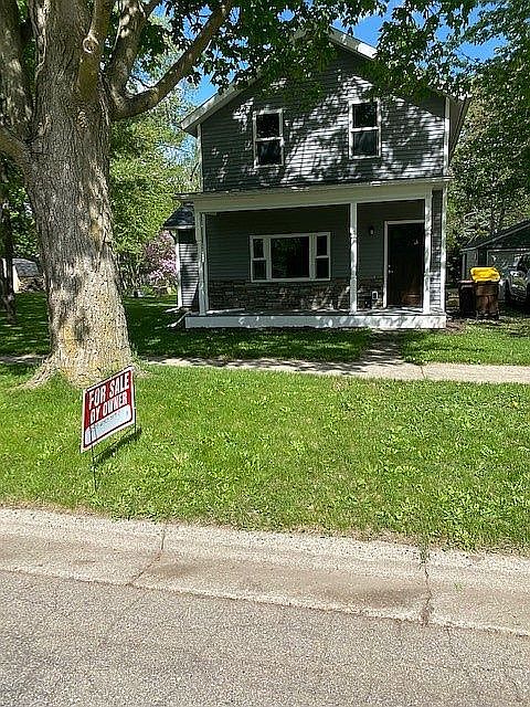 Welcome to 607 S Ottawa