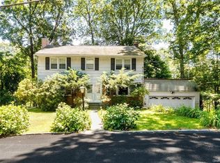 62 Highland View Rd, Mahopac, NY 10541
