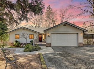 14370 Rollins Park Dr, Grass Valley, CA 95945
