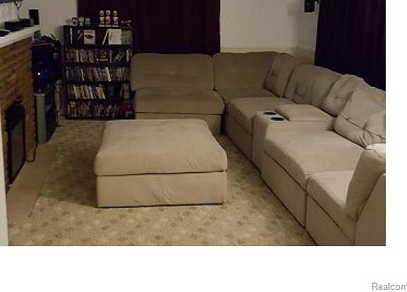4th image of 4007 Maiden Dr