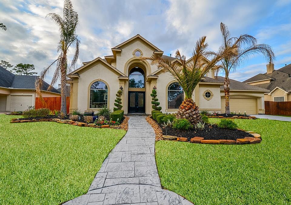 1st image of 15410 Guadalupe Springs Ln