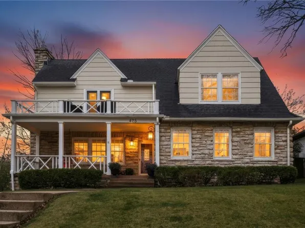 425 W 49th Ter, Kansas City, MO 64112