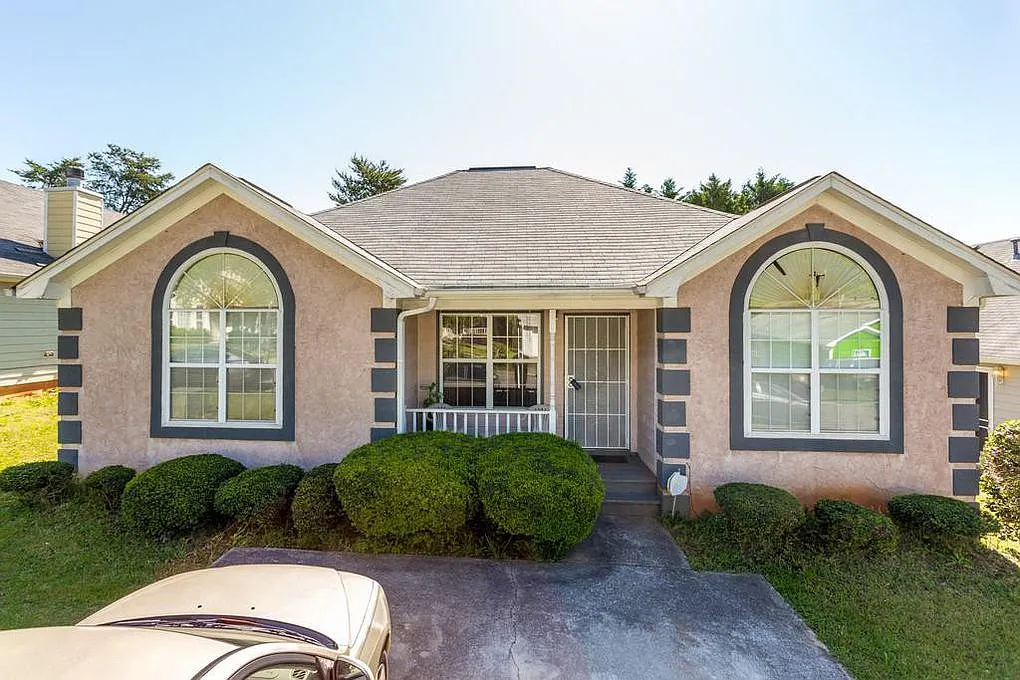122 Waterford Way photo 1