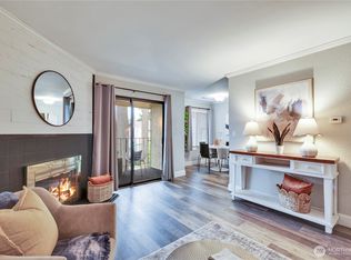 6722 112th Ave NE #8B, Kirkland, WA