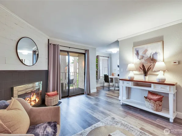 6722 112th Avenue NE #8B, Kirkland, WA 98033