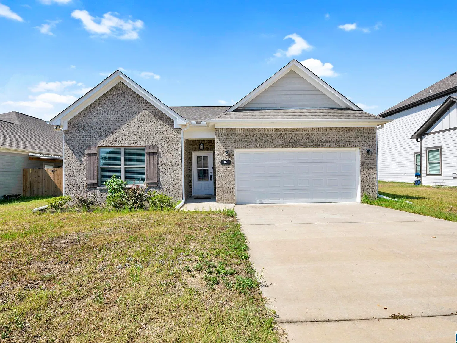 4 bed, 2.0 bath, 1880 sqft, $1,785 — Photo 1