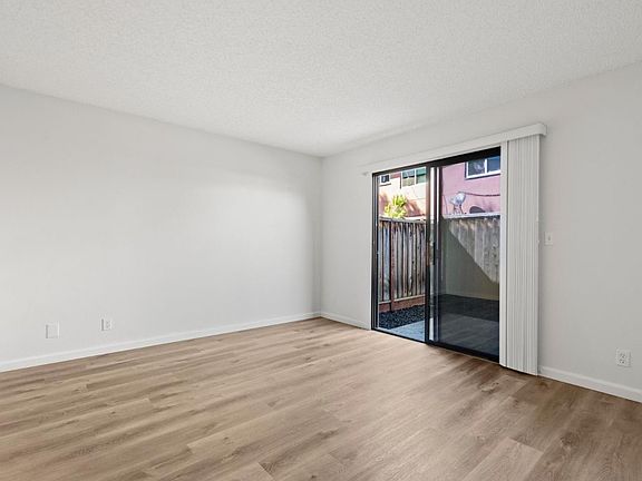 3rd image of 1376 Palm St