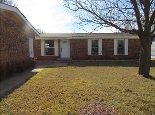 2216 Memphis Dr, Norman, OK 73071