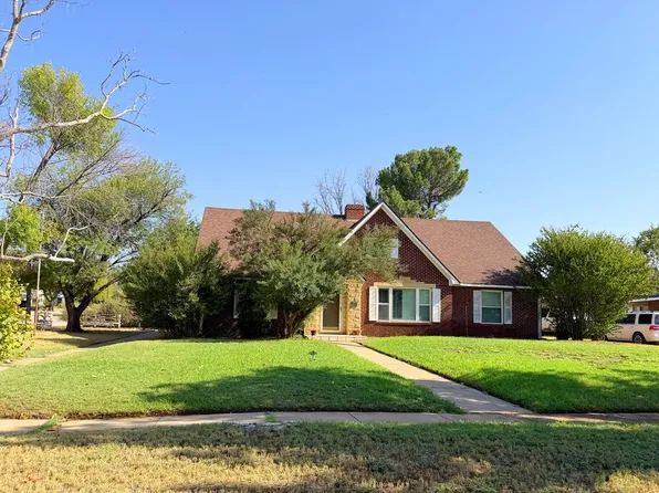 140 W 10th St, Colorado City, TX 79512