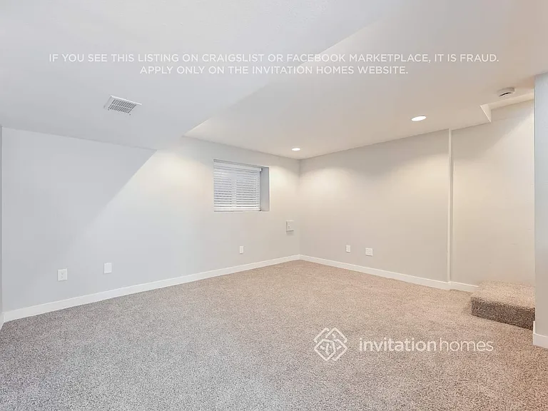 1946 Ensenada St — Photo 14