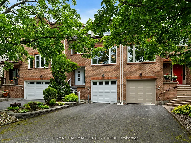 44 Dunbarton Ct — Photo 1