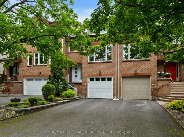 44 Dunbarton Ct, Ottawa, ON K1K 4L4