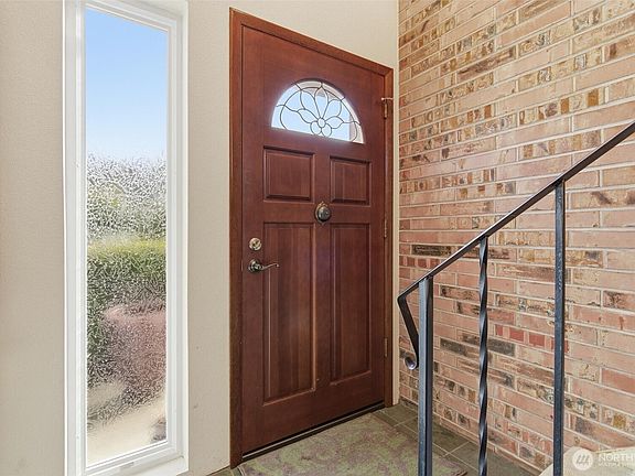 3rd image of 3719 Petersville Road NE