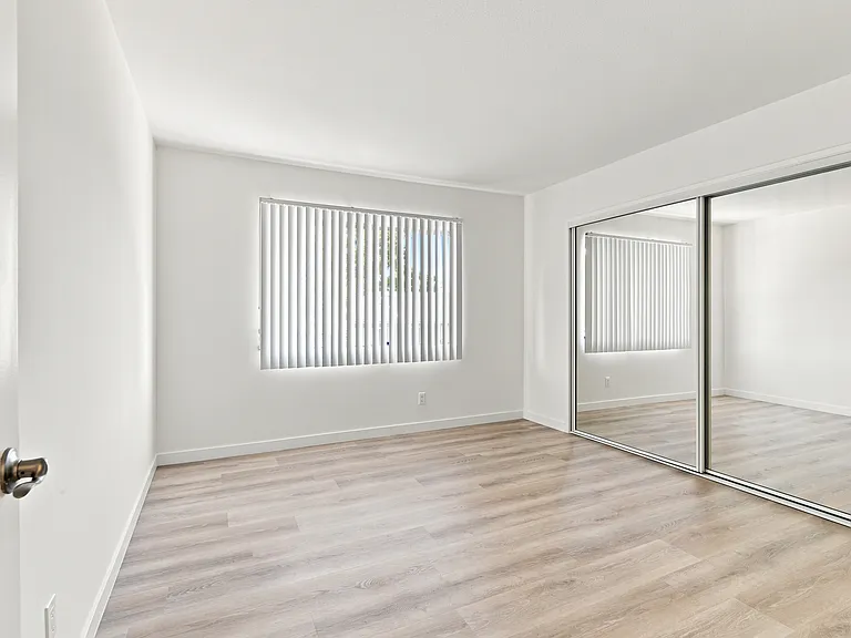 1799 N Hollywood Way #J — Photo 15