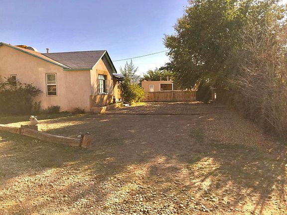 3rd image of 109 Bellrose Ave NW