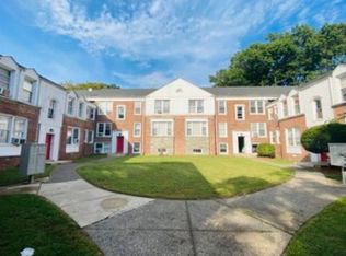 194 Park Ave #B, East Orange, NJ 07017
