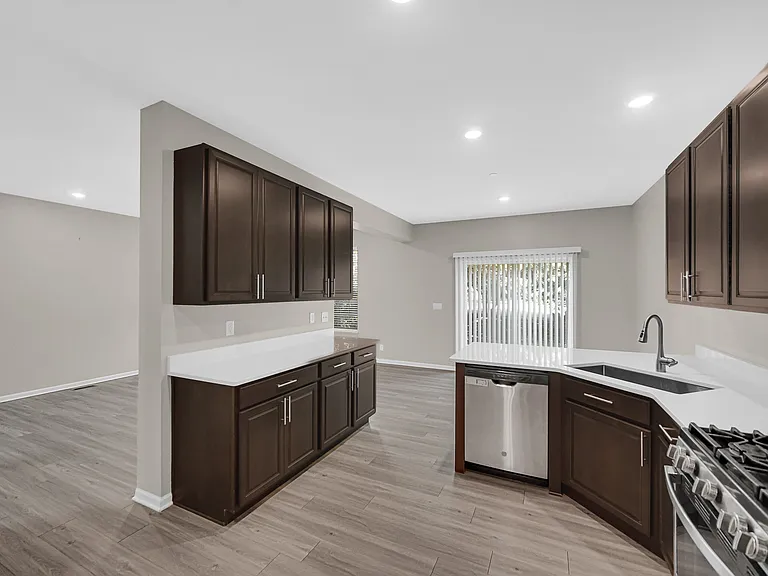 1115 Goldfinch Ave — Photo 22