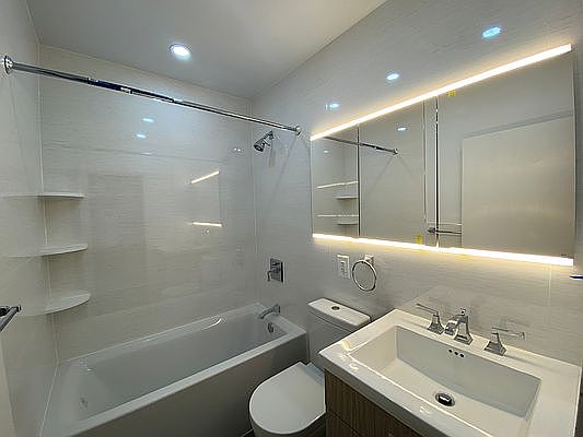 5th image of 50 Prince St APT 2F