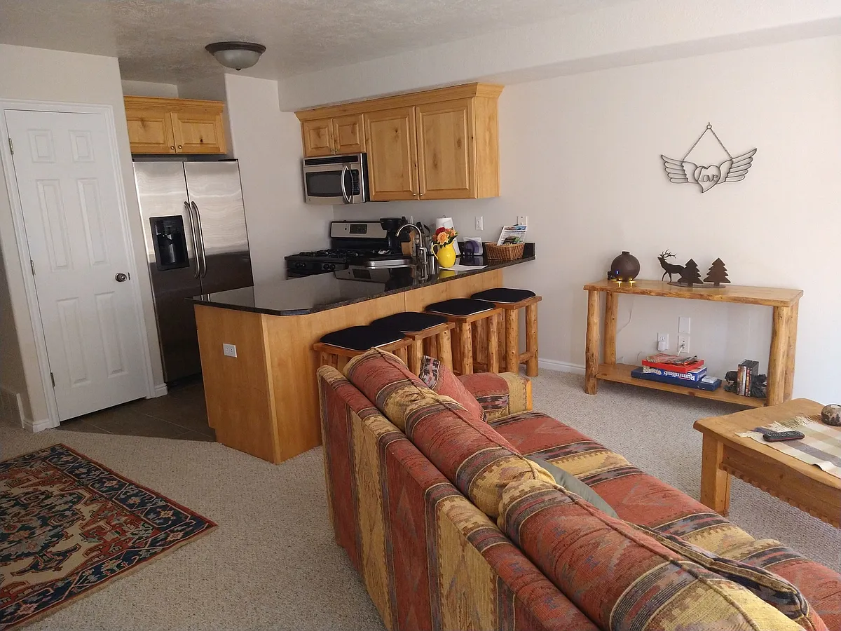 Building Photo - 5122 E Moose Hollow Dr #206