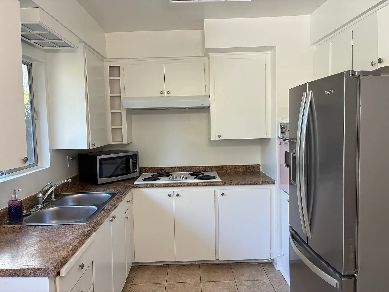 2 bed, 750 sqft, $2,650 — Photo 4
