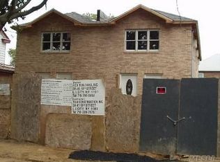 18940 43rd Rd, Flushing, NY 11358