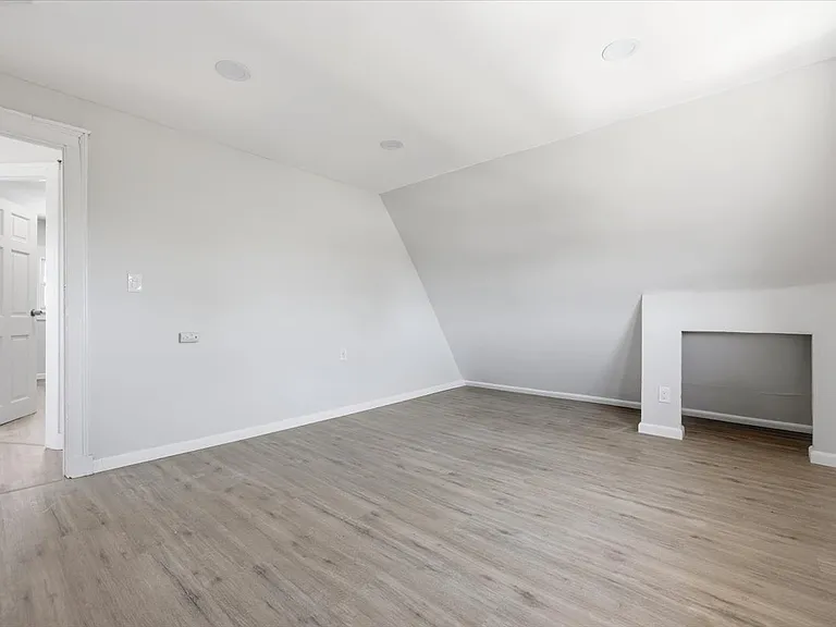 90 Dewitt Pl #2 — Photo 12
