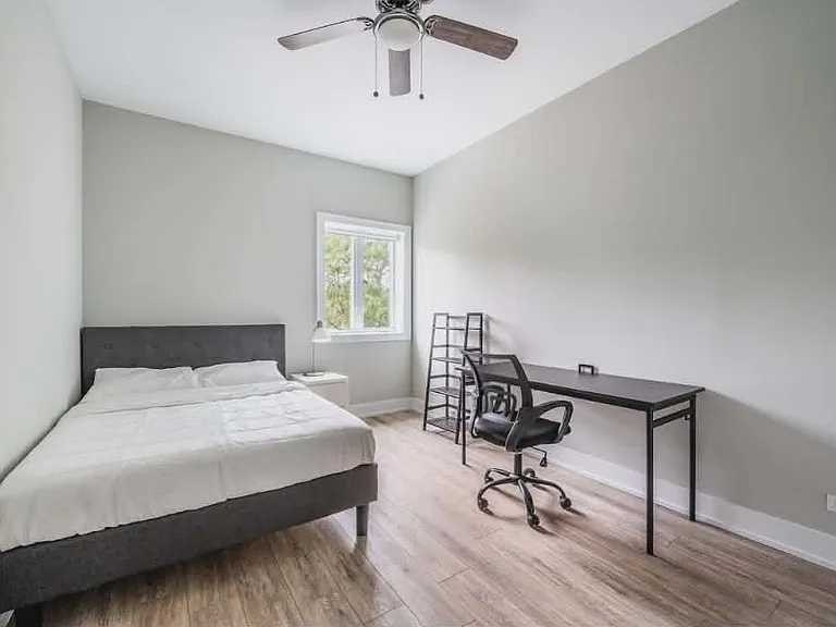 1119 S Loomis St #201 — Photo 6