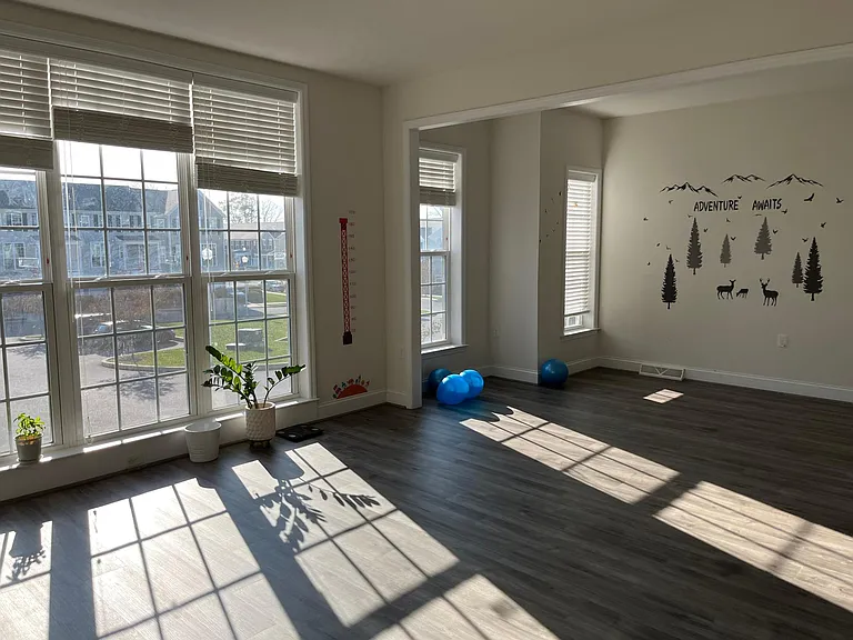 532 Rayburn Ct — Photo 4