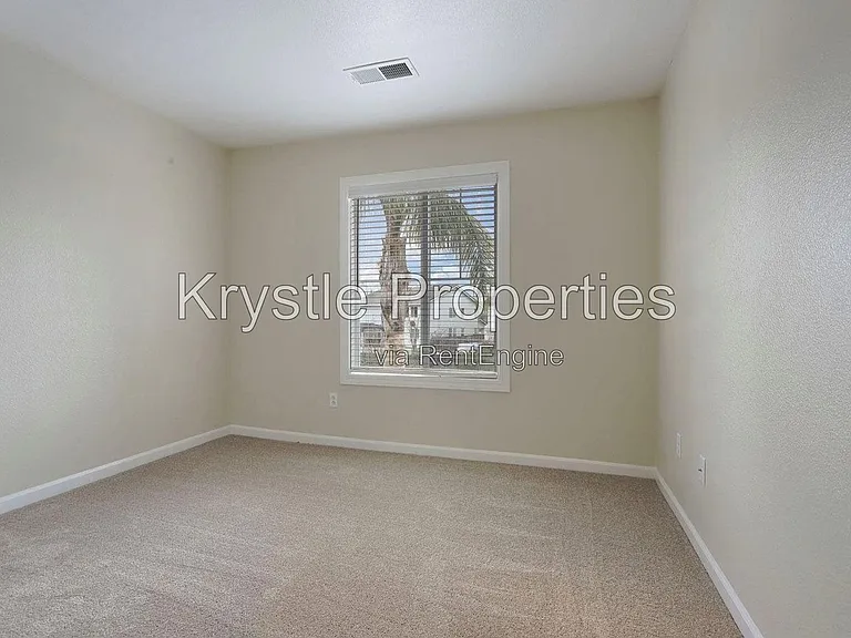 700 Westpark — Photo 18