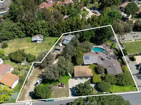 9911 Highcliff Dr, Santa Ana, CA 92705