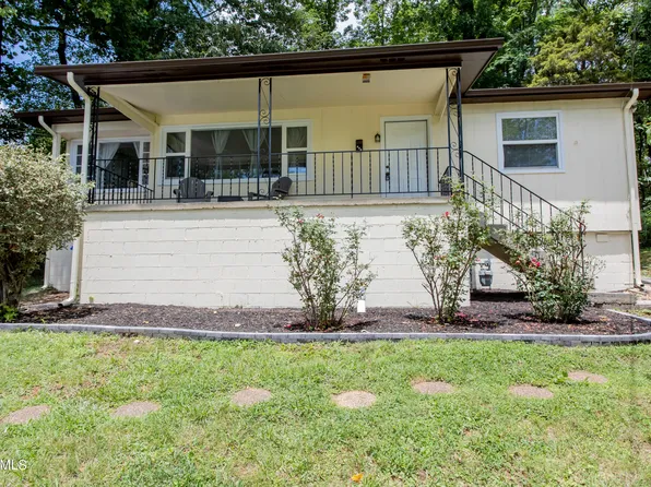 206 Outer Dr, Oak Ridge, TN 37830