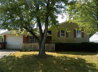 2145 Windsor Dr, Xenia, OH 45385