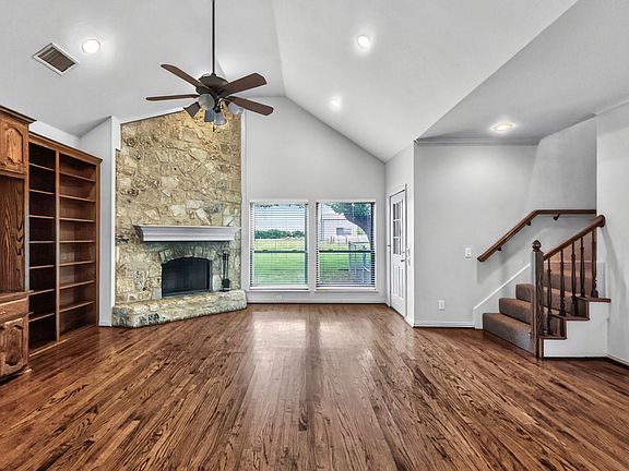 4th image of 1255 Vineyard Rd