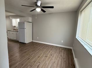 204 Easter Rd APT 8, Nitro, WV 25143