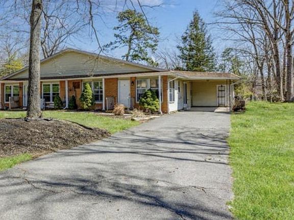 2nd image of 43 Magnolia Rd