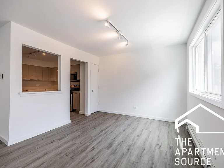 7621 N Sheridan Rd #2G — Photo 6